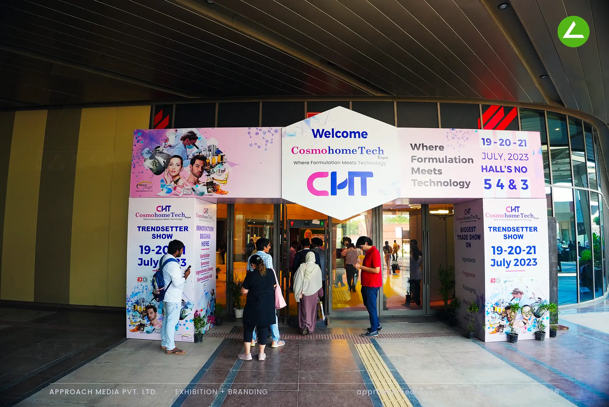 Zymo Cosmetics: 36 sqm Exhibition Stall Design at CosmoTech New Delhi 2023 — photo 2