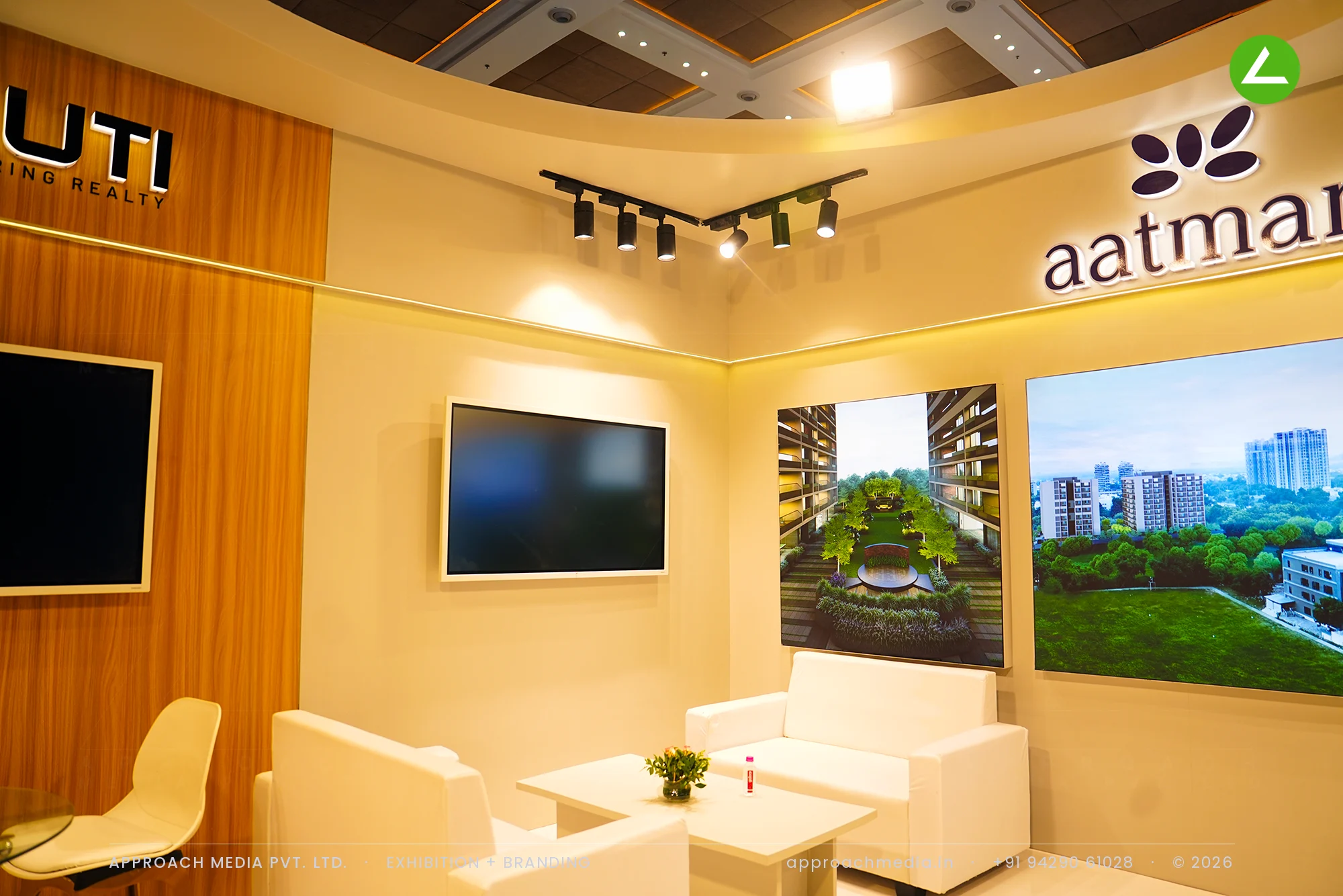 Maruti Aatman 360 — 36 sqm exhibition stall design at Vyapar Bazaar Ahmedabad — photo 4