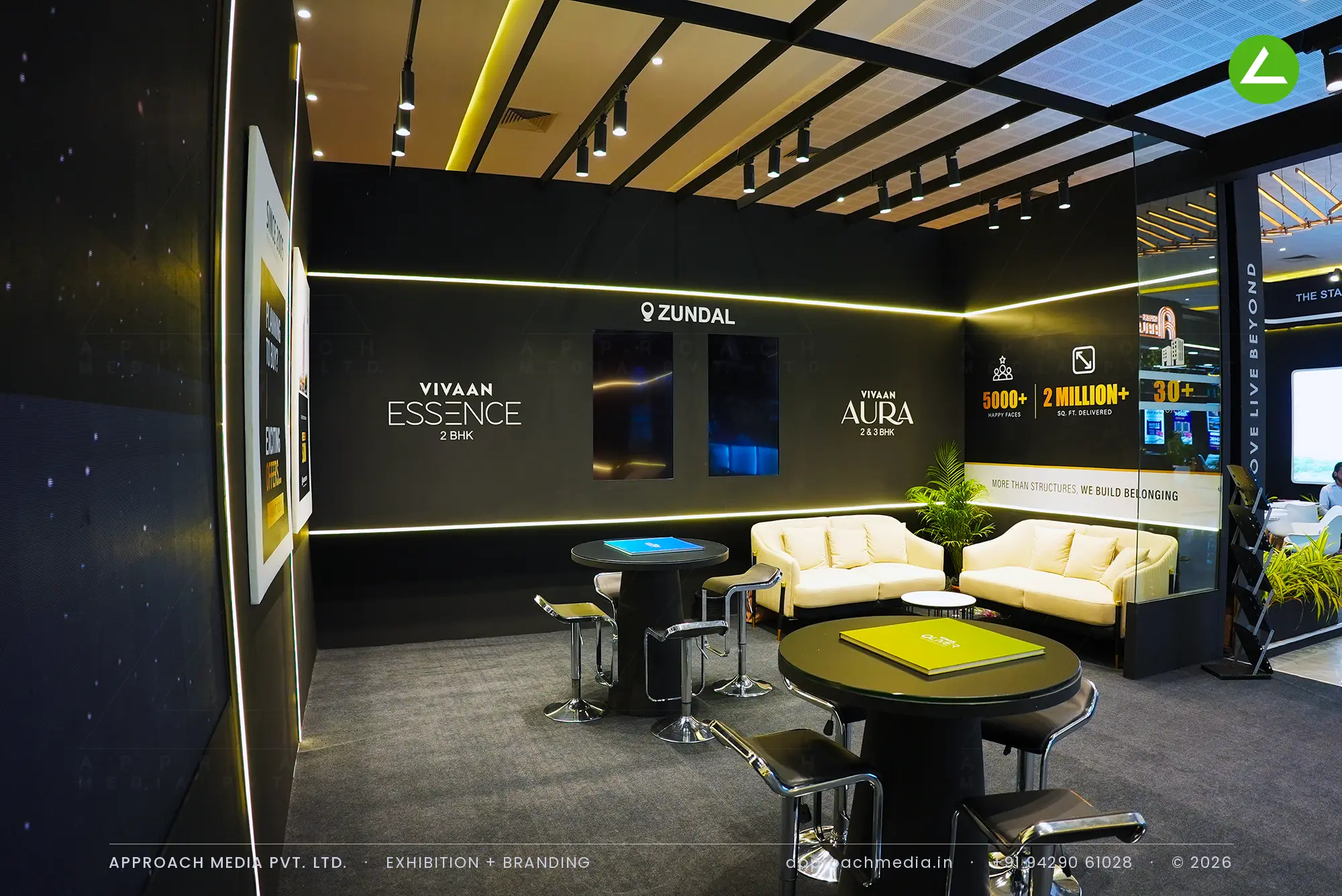 Vivaan, 72 sqm in black and gold: exhibition stall design at Ahmedabad Mirror Property Expo Ahmedabad — photo 4