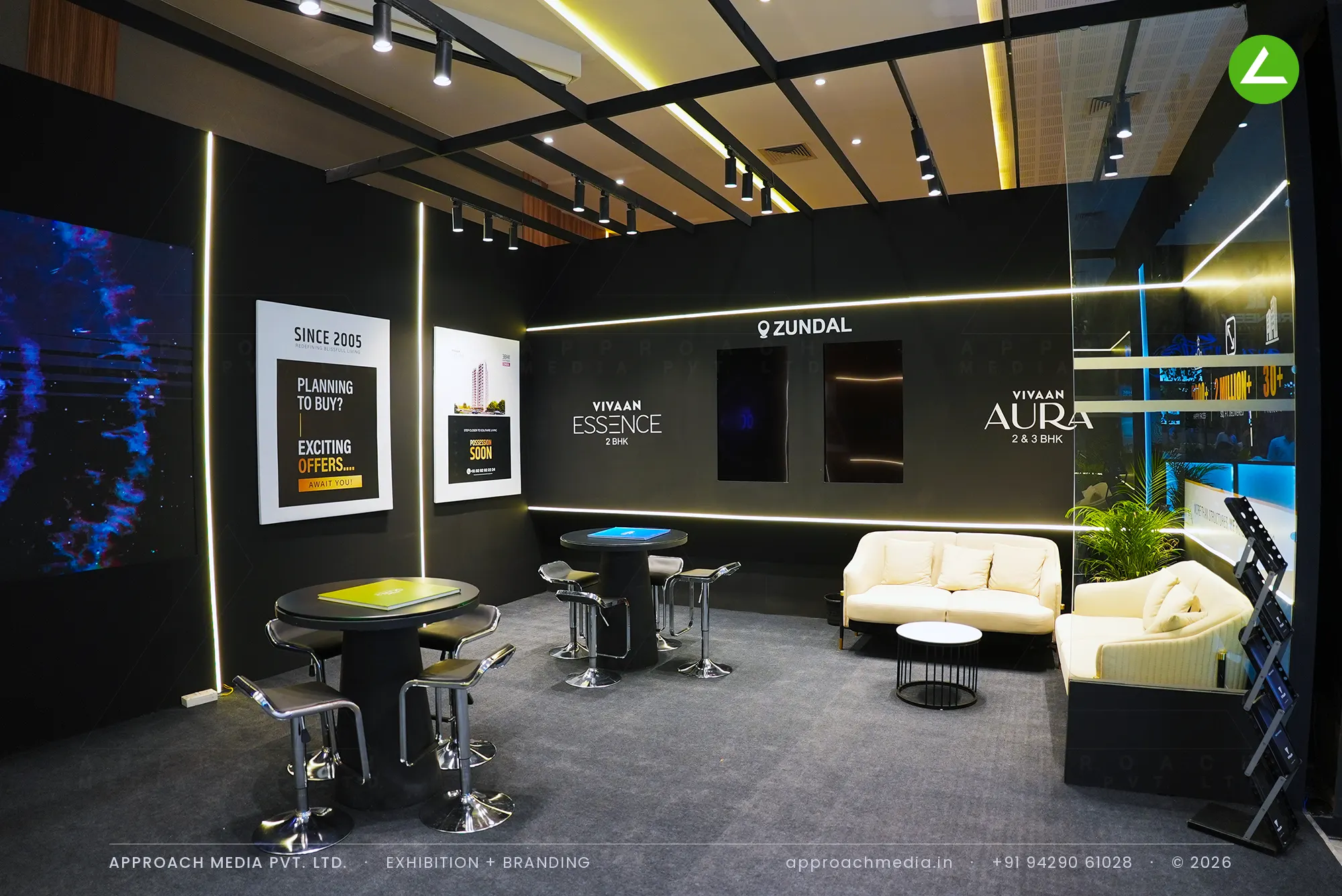 Vivaan, 72 sqm in black and gold: exhibition stall design at Ahmedabad Mirror Property Expo Ahmedabad — photo 3