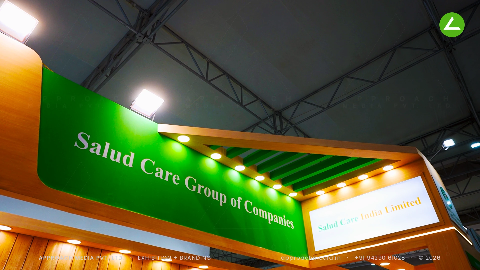 Wood and green for Salud Care Group: exhibition stall design at CPHI Greater Noida — photo 3