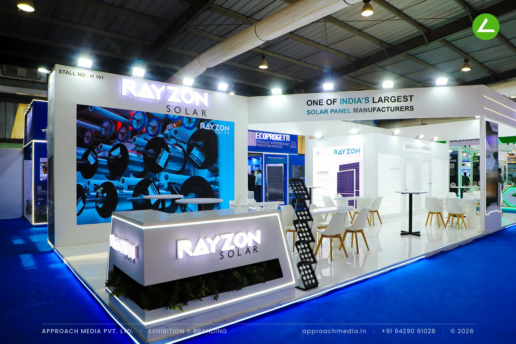 Rayzon Solar white and green island exhibition stall design at Intersolar India Gandhinagar, 84 sqm