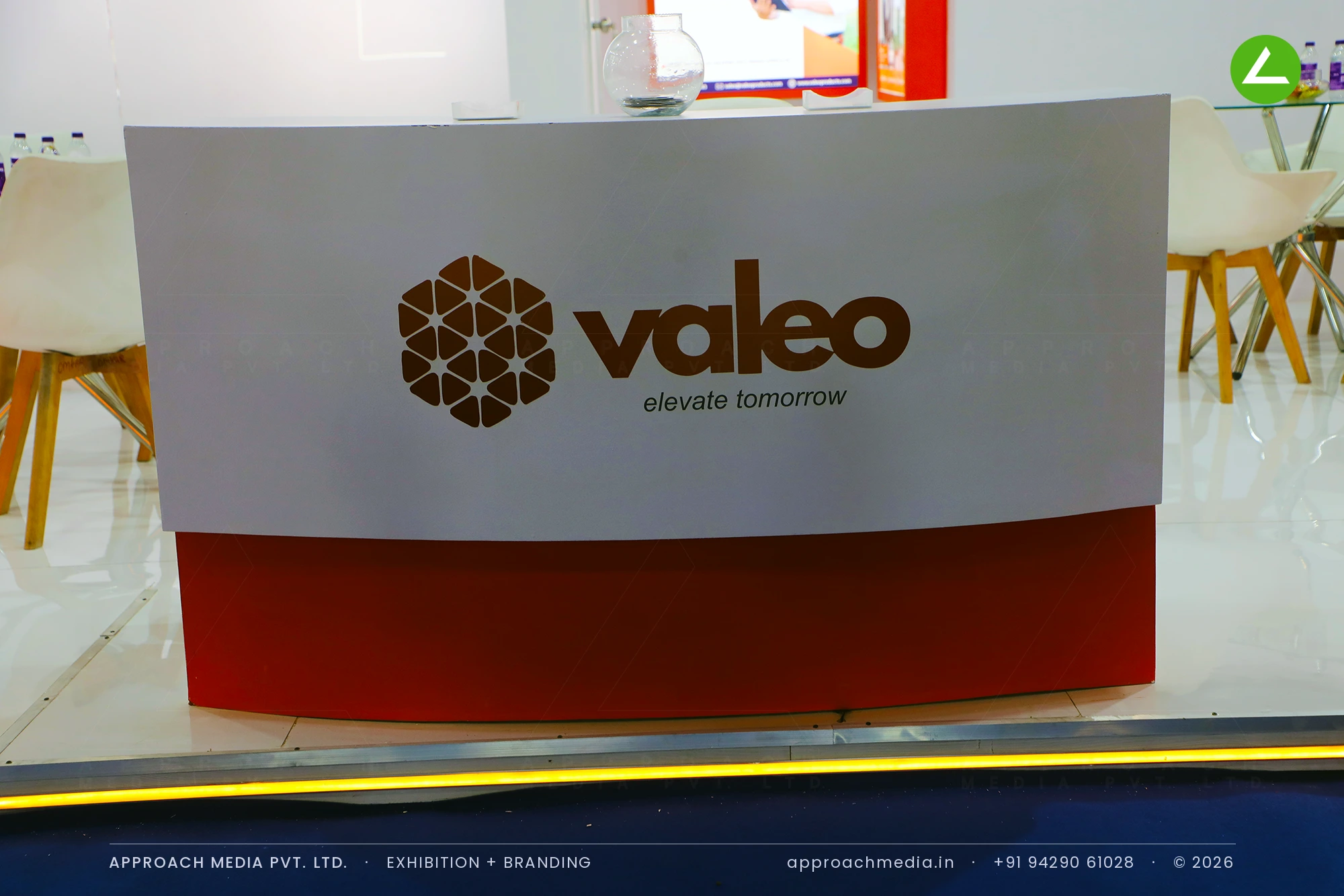 Valeo ribbon and busbar stand: exhibition stall design at Intersolar India Gandhinagar — photo 4