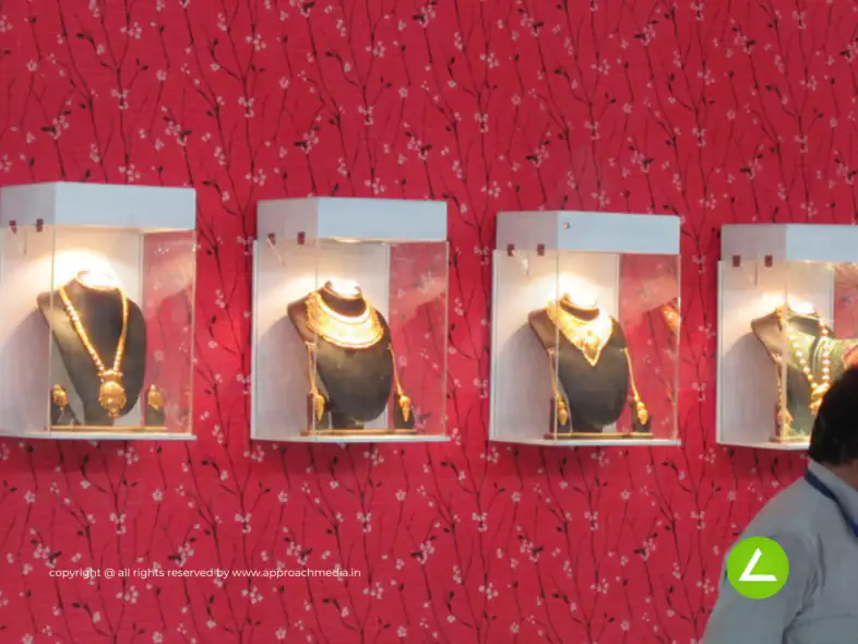 Gold Jewellery Exhibition Stall Design at GGJS Ahmedabad — Suvarnakala — photo 2