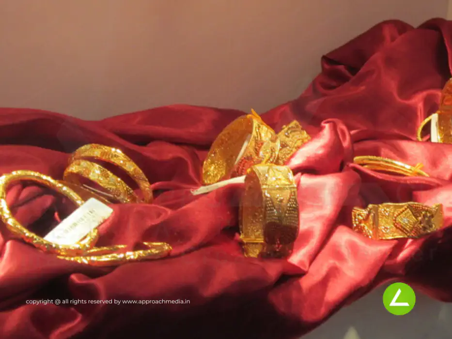 Gold Jewellery Exhibition Stall Design at GGJS Ahmedabad — Suvarnakala — photo 4